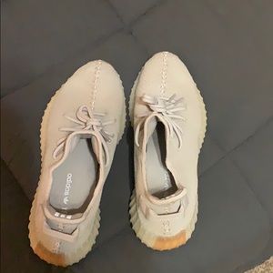 Yeezy Shoes. Never worn.